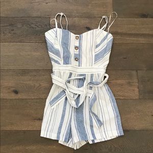 Adorable romper with tie waist